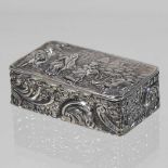 An early 20th century silver snuff box