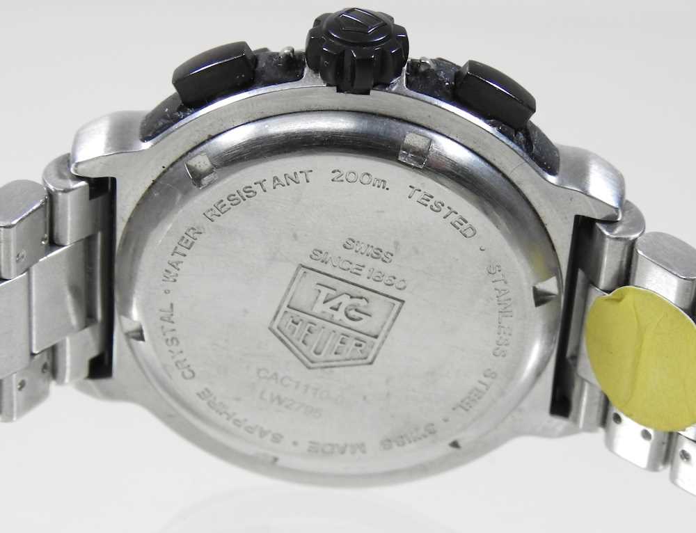 A modern Tag Heuer steel cased gentleman's diver's wristwatch - Image 6 of 12