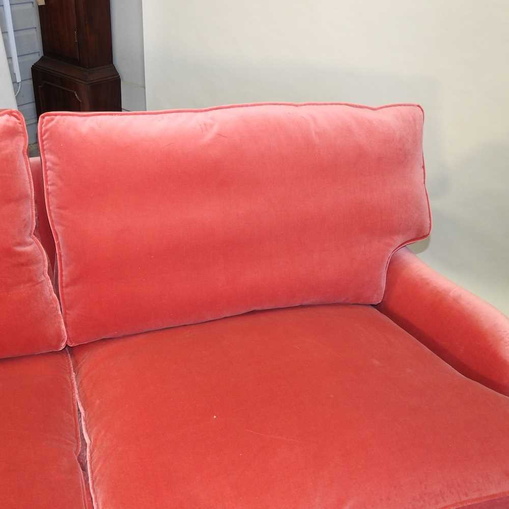 A good quality modern Howard style red velvet upholstered three seat sofa - Image 8 of 18