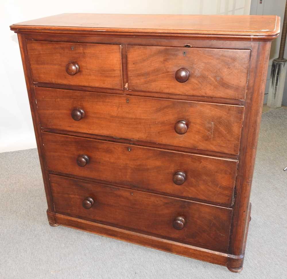 A 19th century mahogany chest - Image 7 of 9