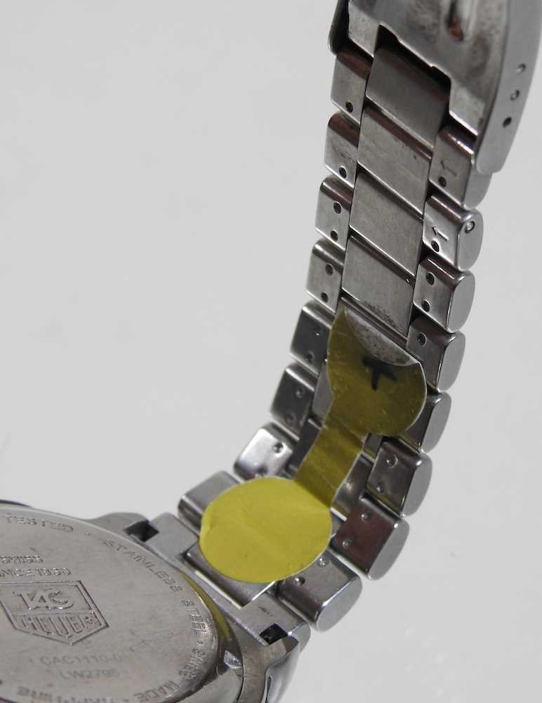 A modern Tag Heuer steel cased gentleman's diver's wristwatch - Image 8 of 12