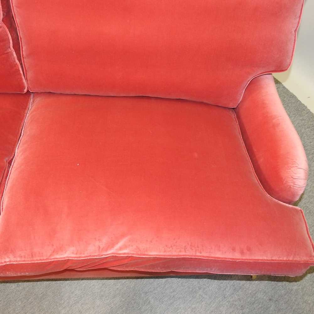 A good quality modern Howard style red velvet upholstered three seat sofa - Image 7 of 18
