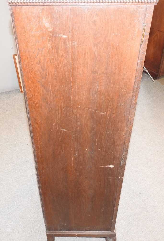 An early 20th century oak hall robe - Image 2 of 6