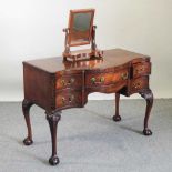 An early 20th century mahogany dressing table