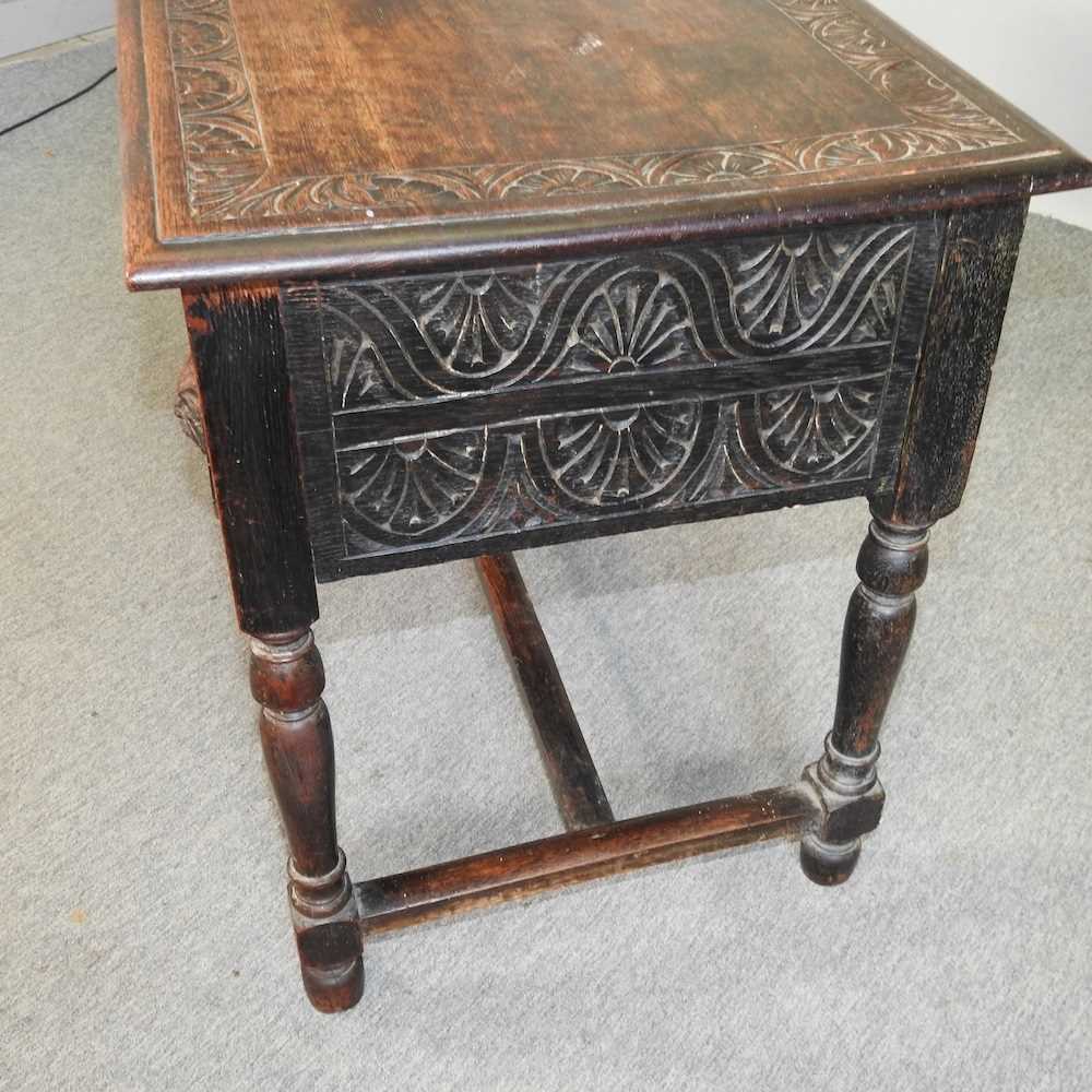 A 19th century carved oak kneehole desk - Image 4 of 8