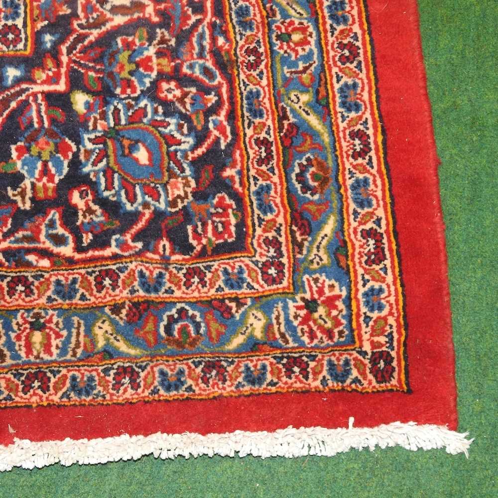 A Persian carpet - Image 6 of 6