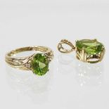 A 9 carat gold peridot ring