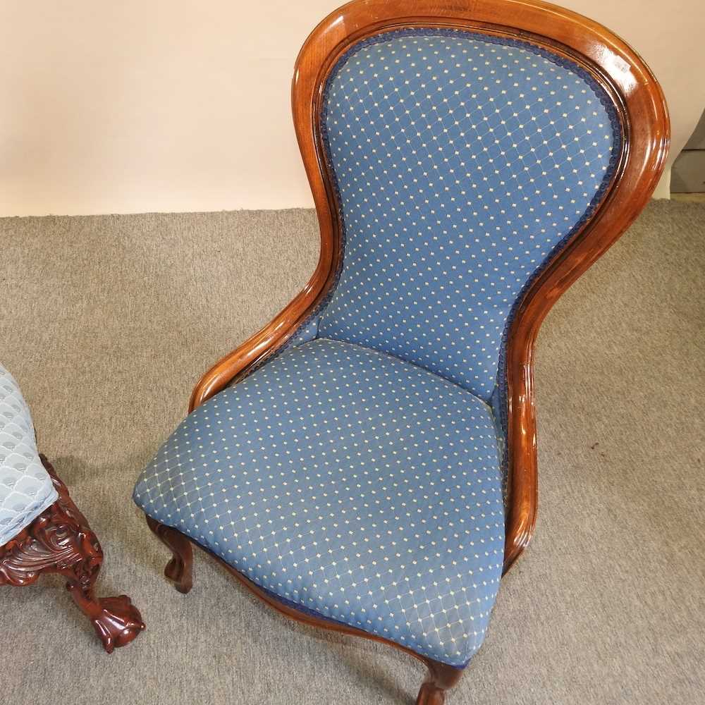 A Victorian style blue upholstered nursing chair - Image 4 of 8