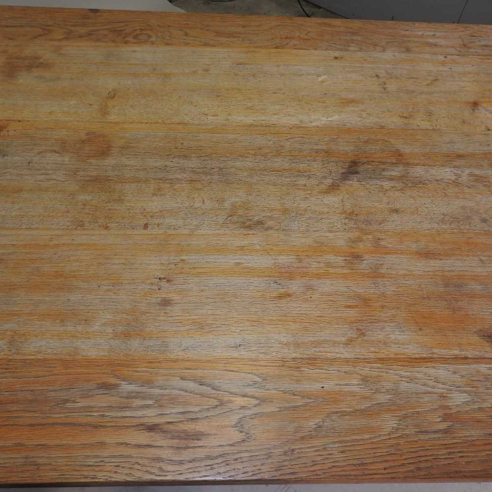 An early 20th century oak refectory table - Image 7 of 8
