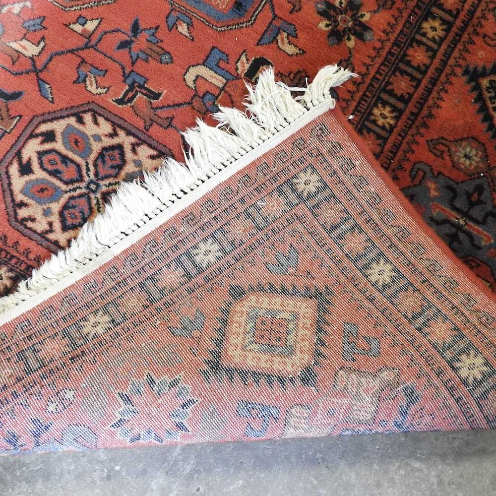 A Turkish design woollen carpet - Image 4 of 4
