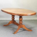 A pine oval dining table