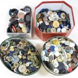 A collection of vintage and later buttons