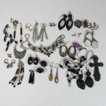 A collection of costume jewellery