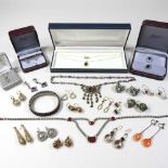 A collection of costume jewellery