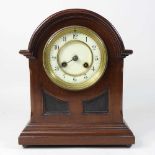 An early 20th century mantel clock