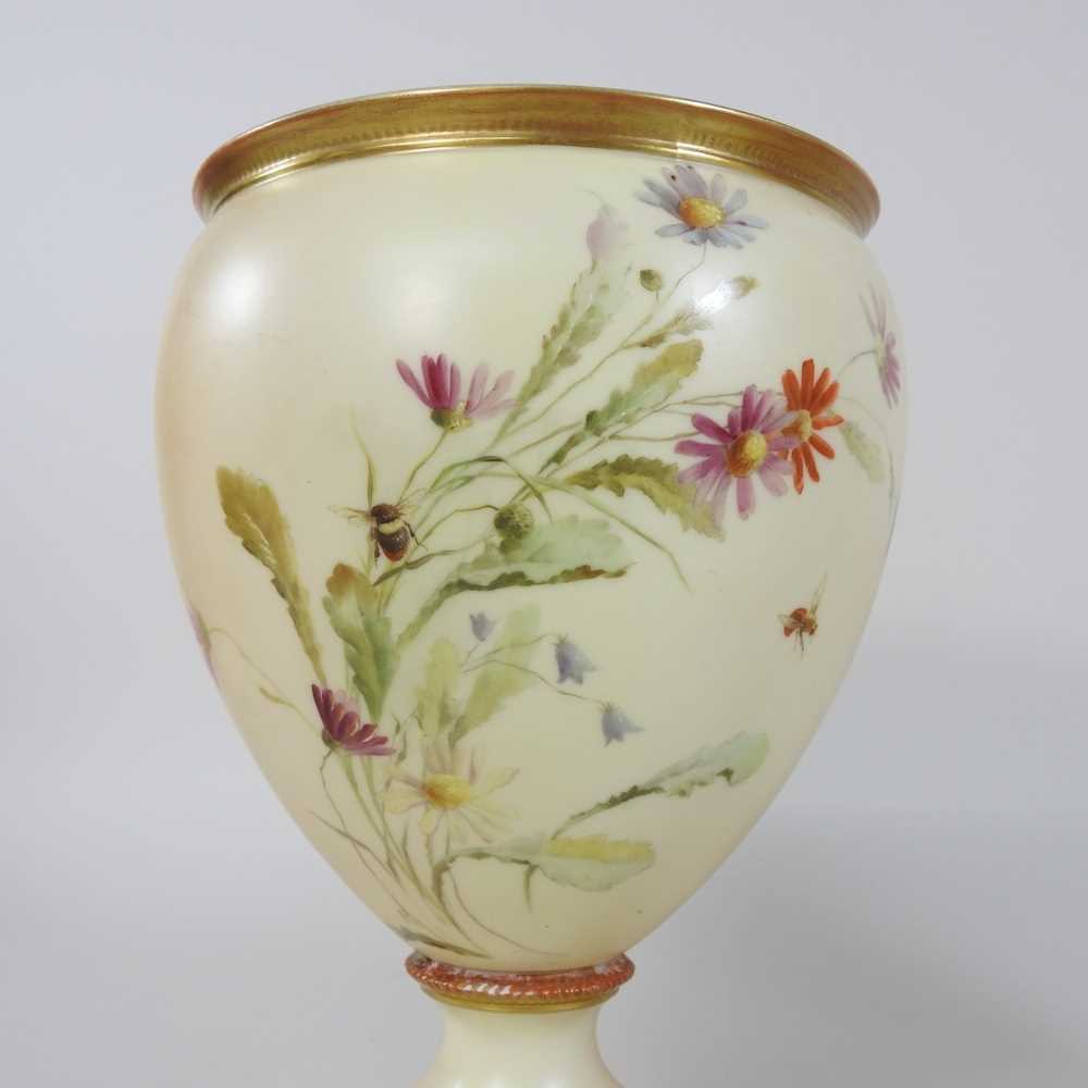 A pair of 19th century Royal Worcester blush ivory porcelain vases - Image 6 of 9