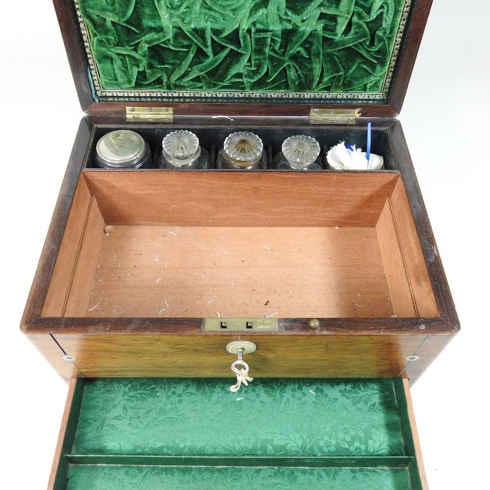 A Victorian rosewood and mother of pearl inlaid vanity case - Image 10 of 10