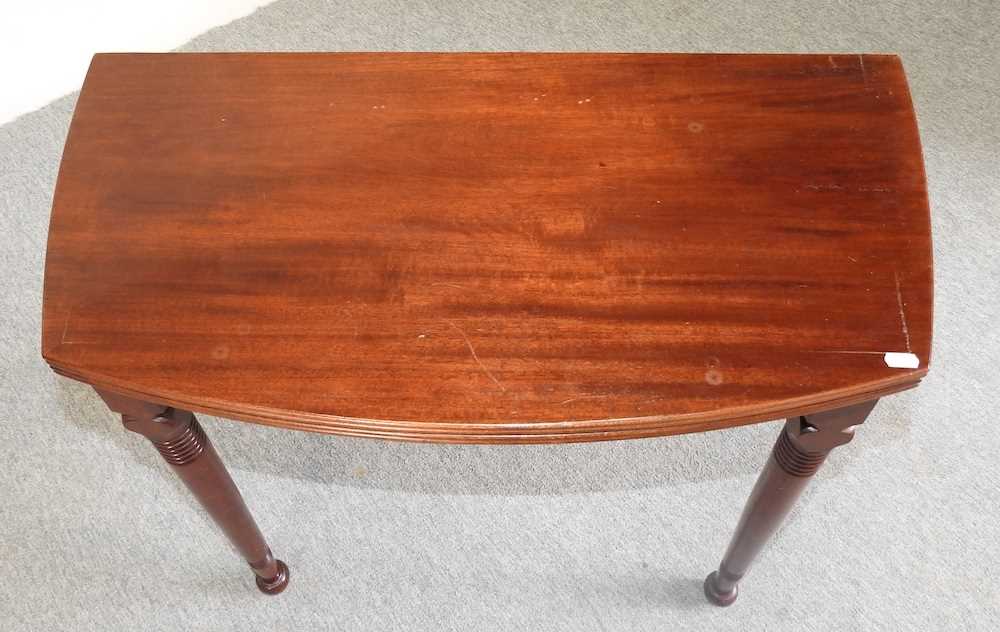 A mahogany folding card table - Image 3 of 3