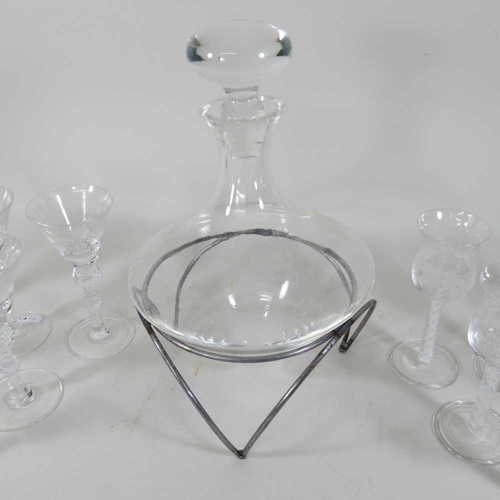 A collection of airtwist and etched drinking glasses - Image 4 of 4