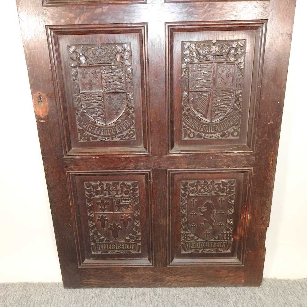An early 20th century continental carved oak door - Image 4 of 4
