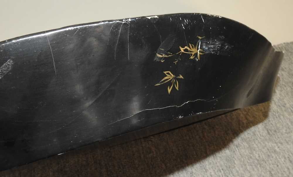 An early 20th century black lacquered tray - Image 6 of 6