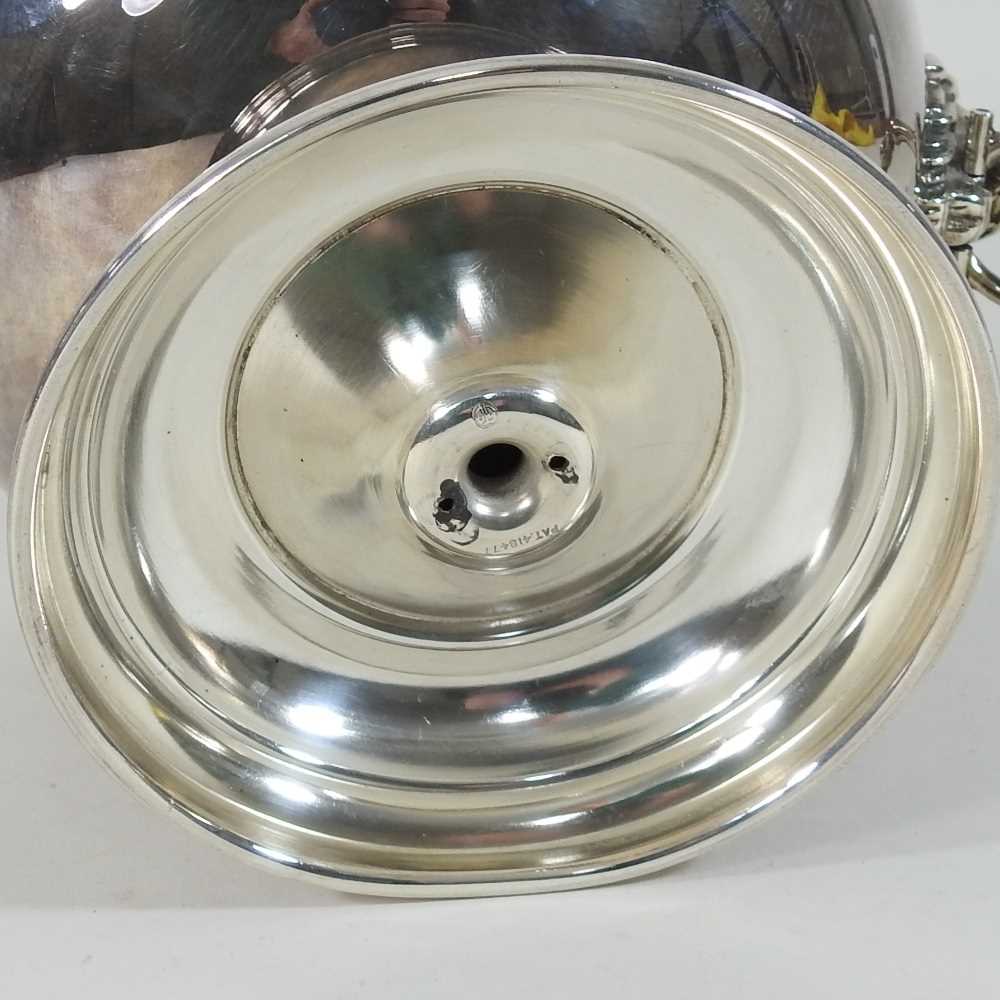 A mid 20th century silver pedestal bowl - Image 6 of 6