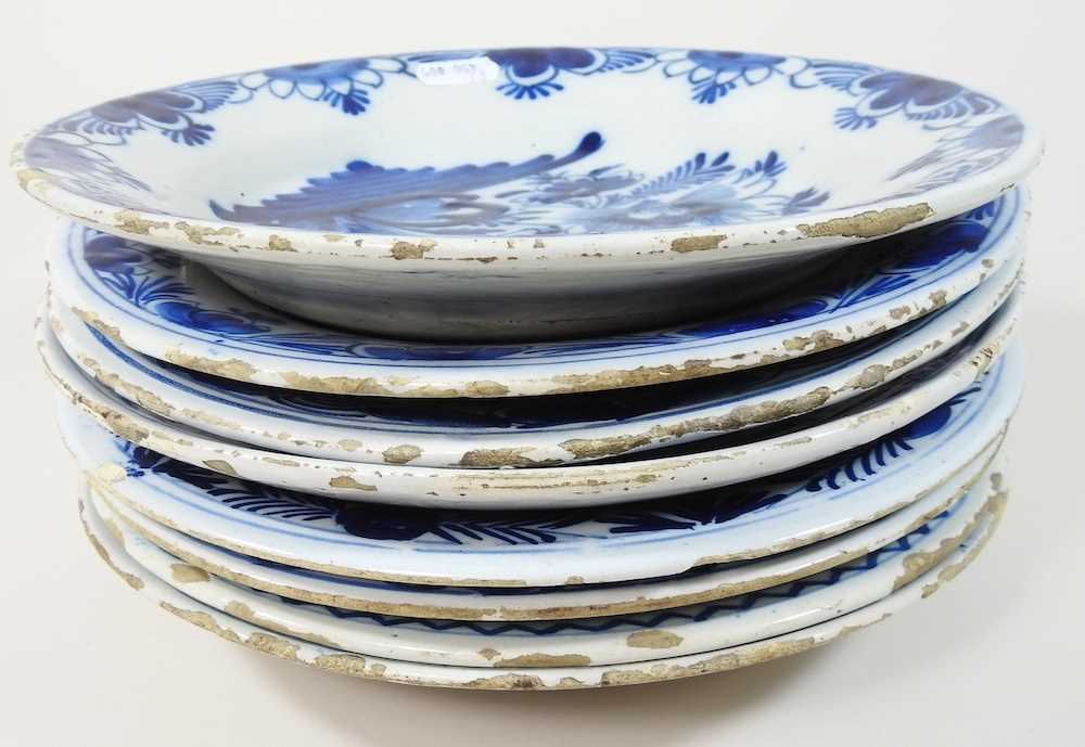 A collection of 18th century Dutch Delft plates - Image 16 of 16