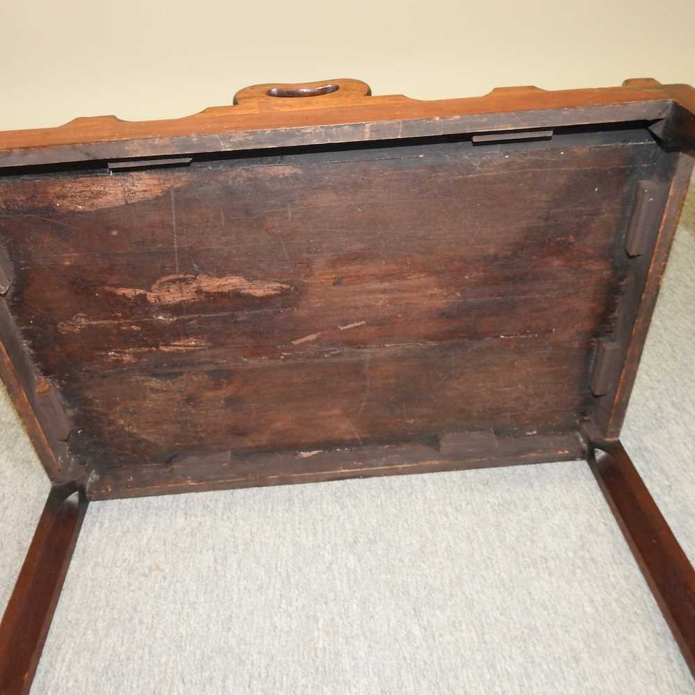 A mahogany butler's tray - Image 2 of 3