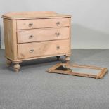 A Victorian pine chest of drawers