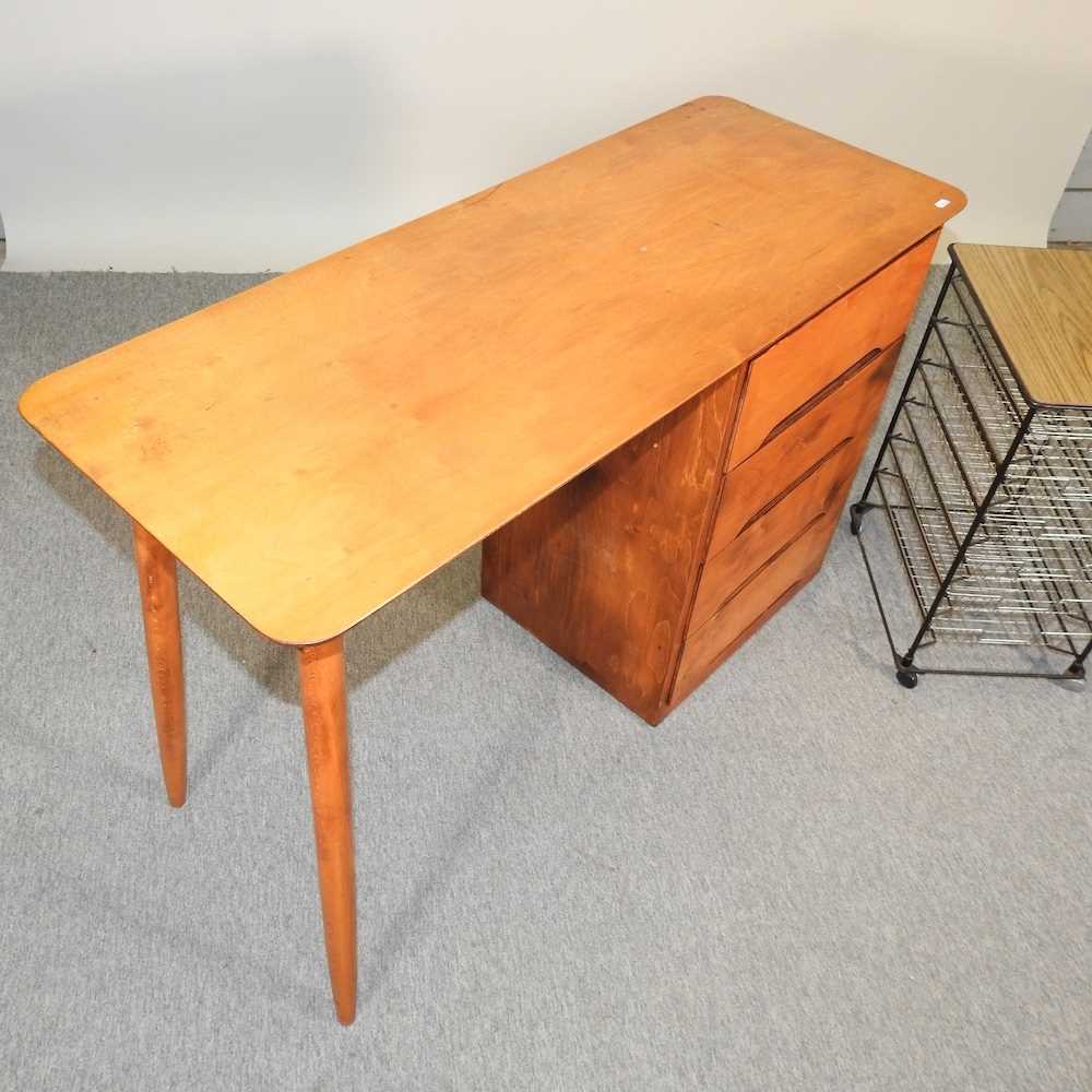 A mid 20th century desk - Image 2 of 6