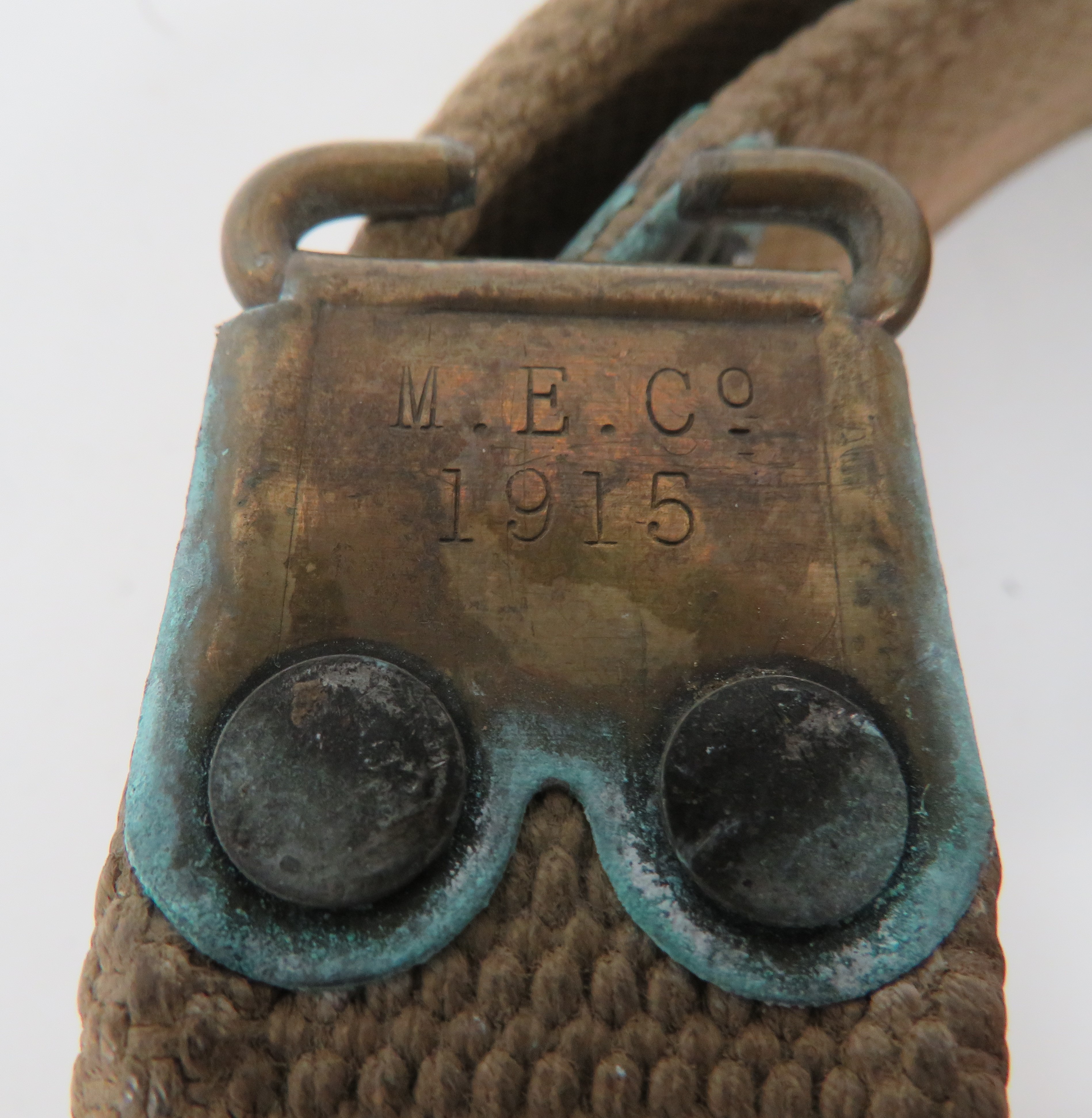 WW1 Dated SMLE Webbing Rifle Sling khaki webbing sling.  The brass end fittings stamped "M.E.Co - Image 2 of 2