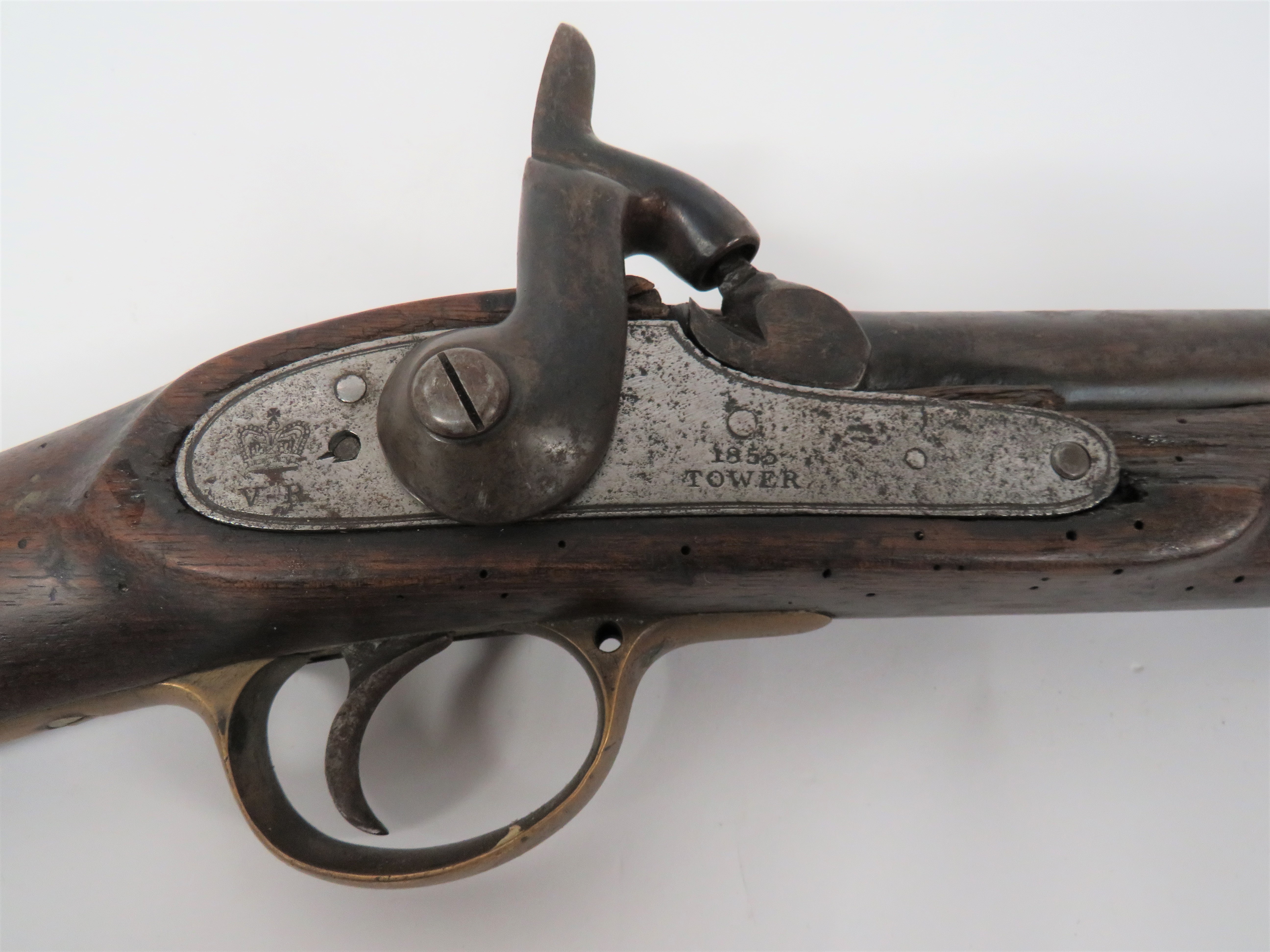 Scarce 1855 Dated Constabulary Carbine .700, 26 3/4 inch barrel.  Military lock plate with line edge - Image 2 of 4