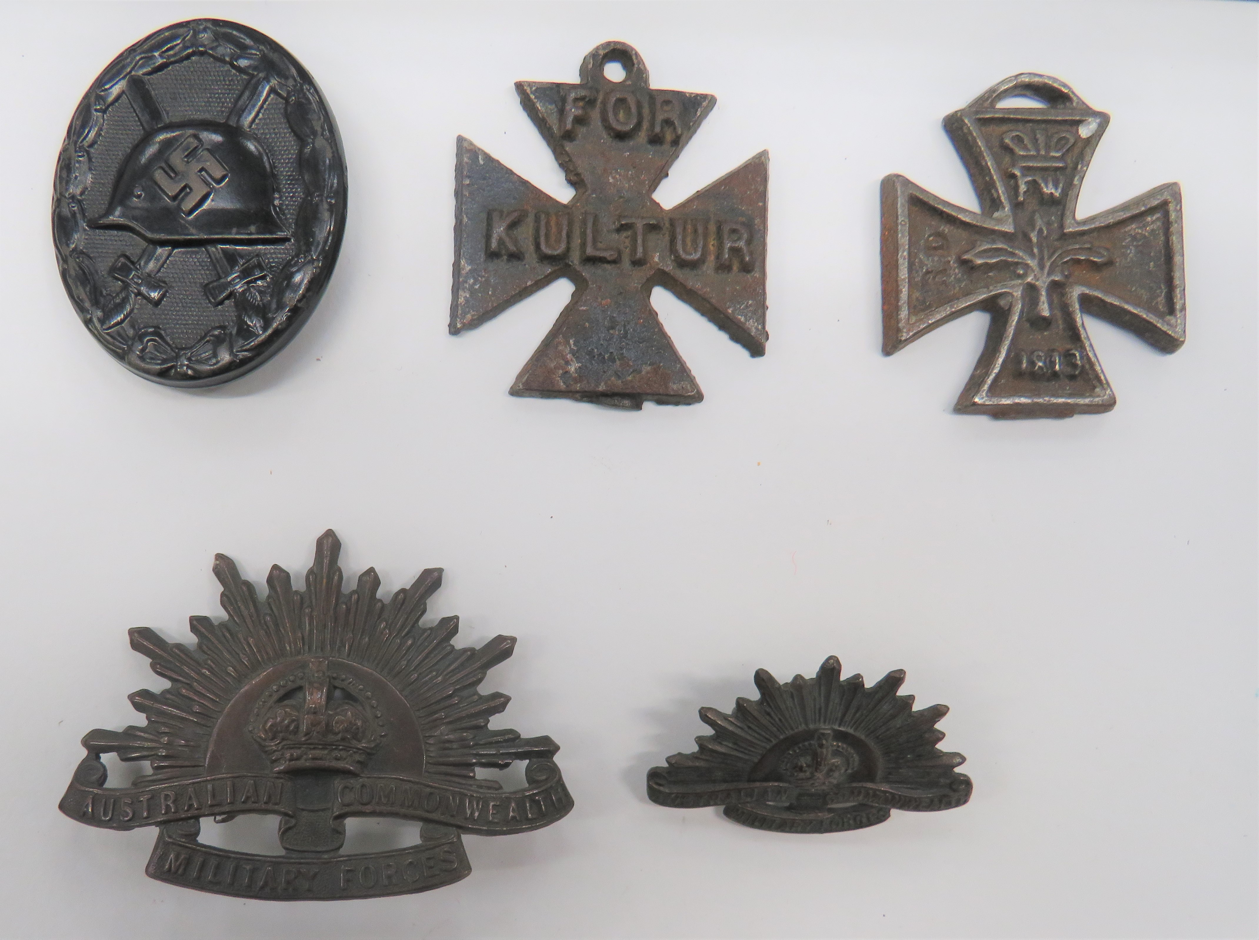 Small Selection of Various Badges including blackened WW2 German wound badge ... 2 x cast, - Image 2 of 2