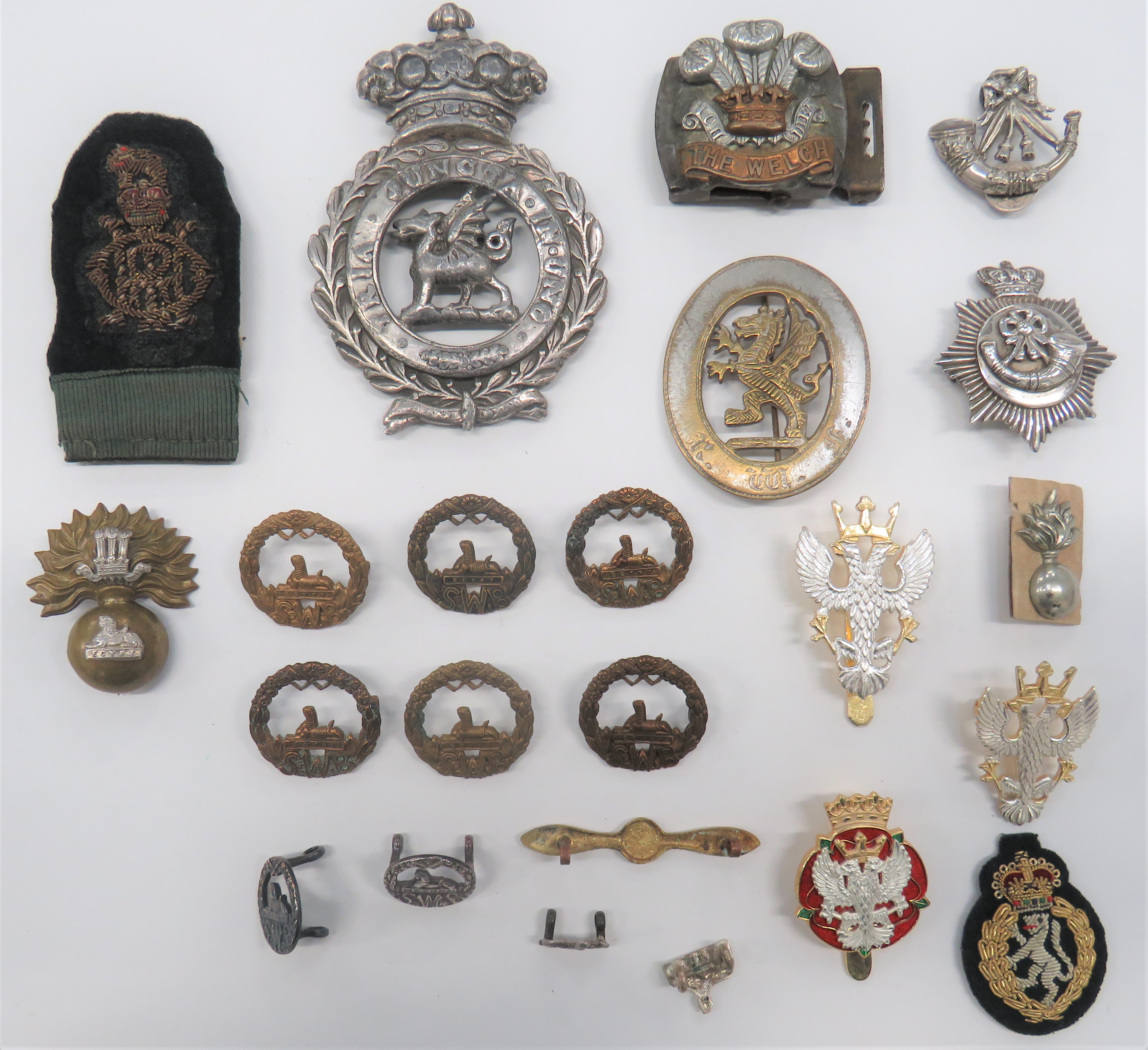 Selection of Welsh Badges including six, brass SWB ... 2 x silvered SWB ... Plated brass, RWF oval