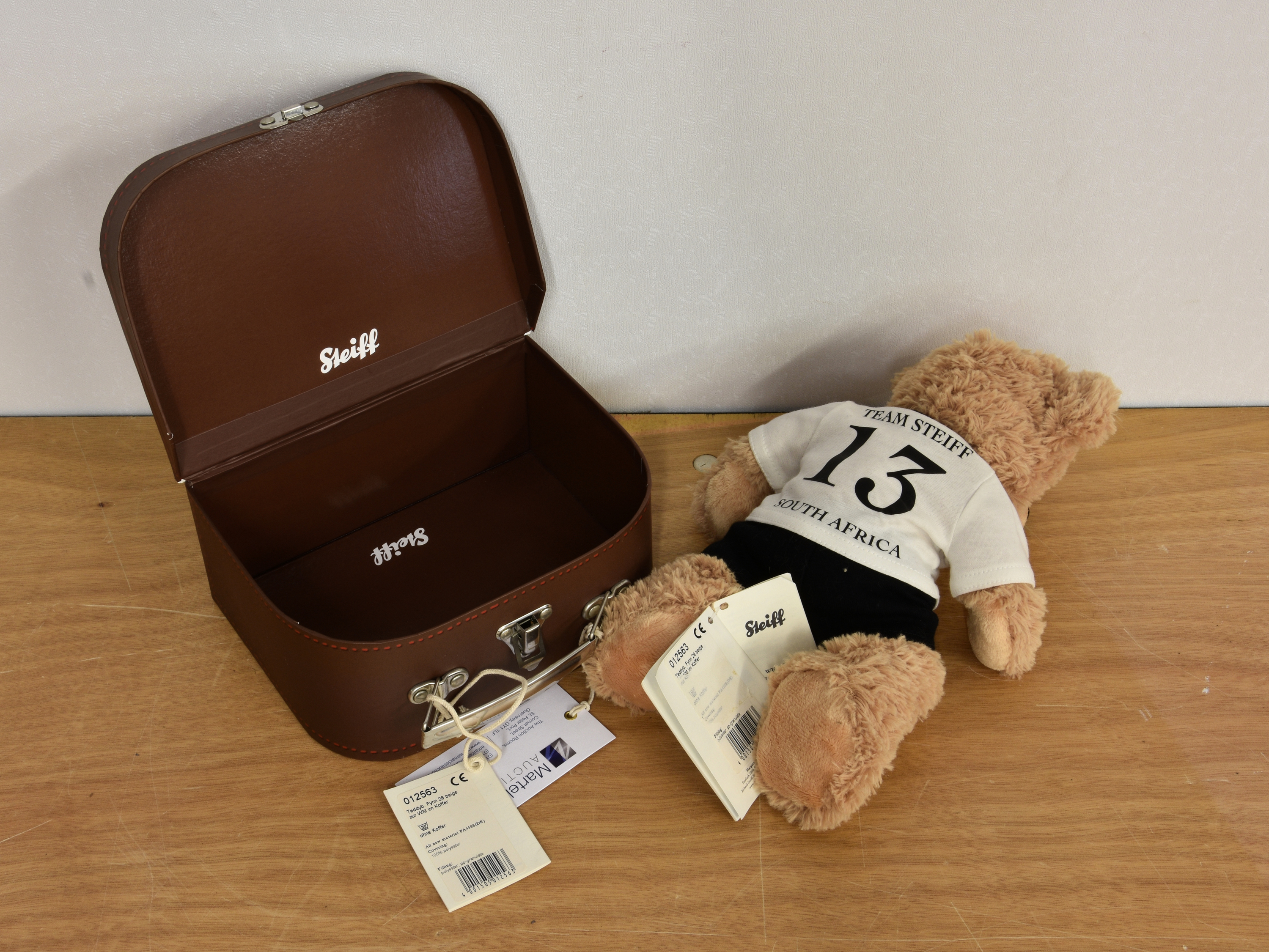 Steiff Bear - Team Steiff Football South Africa 2010 World Cup Bear in suitcase No. 012563., - Image 2 of 2