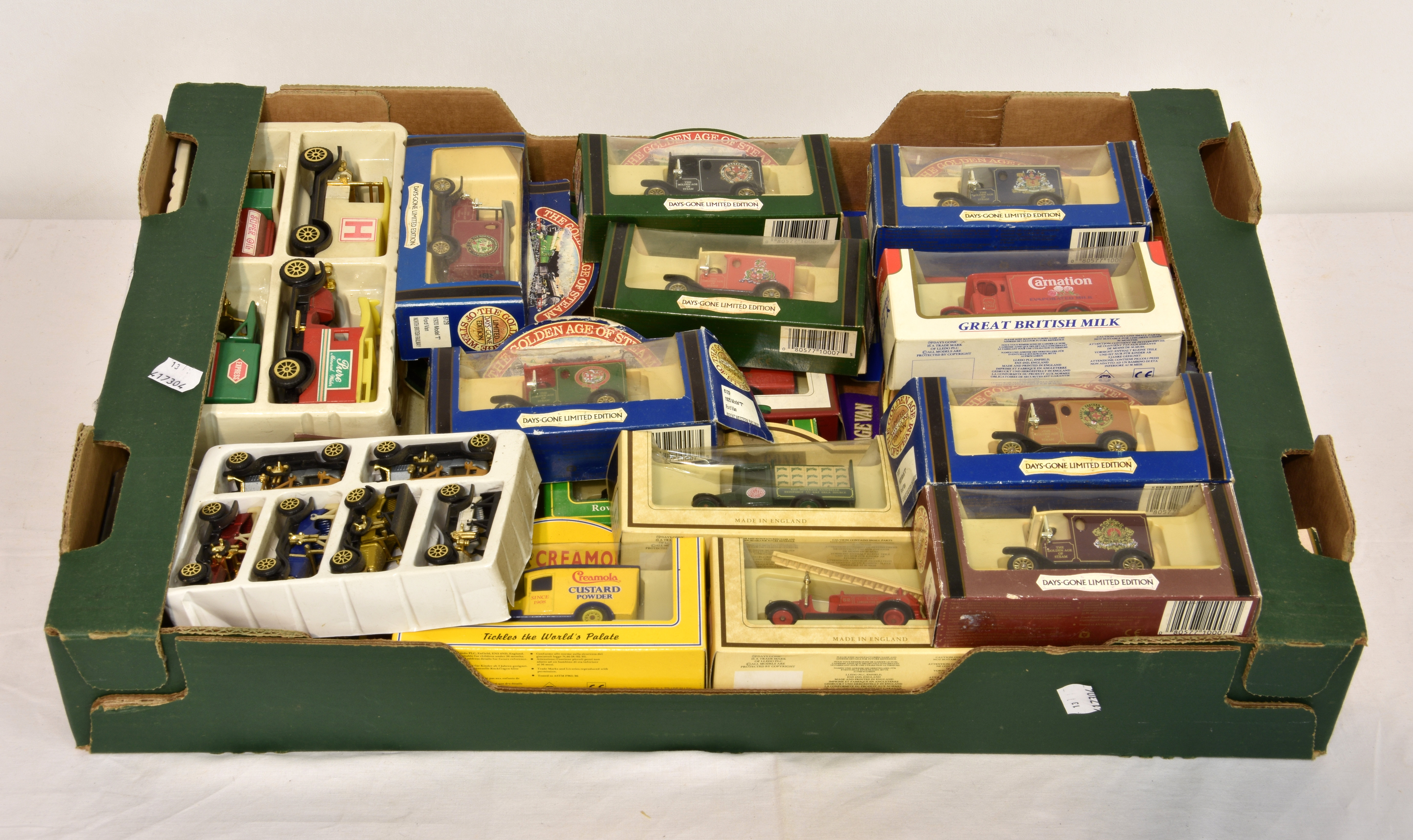A large quantity of various Lledo diecast cars and vehicles etc, comprising of The Golden age of