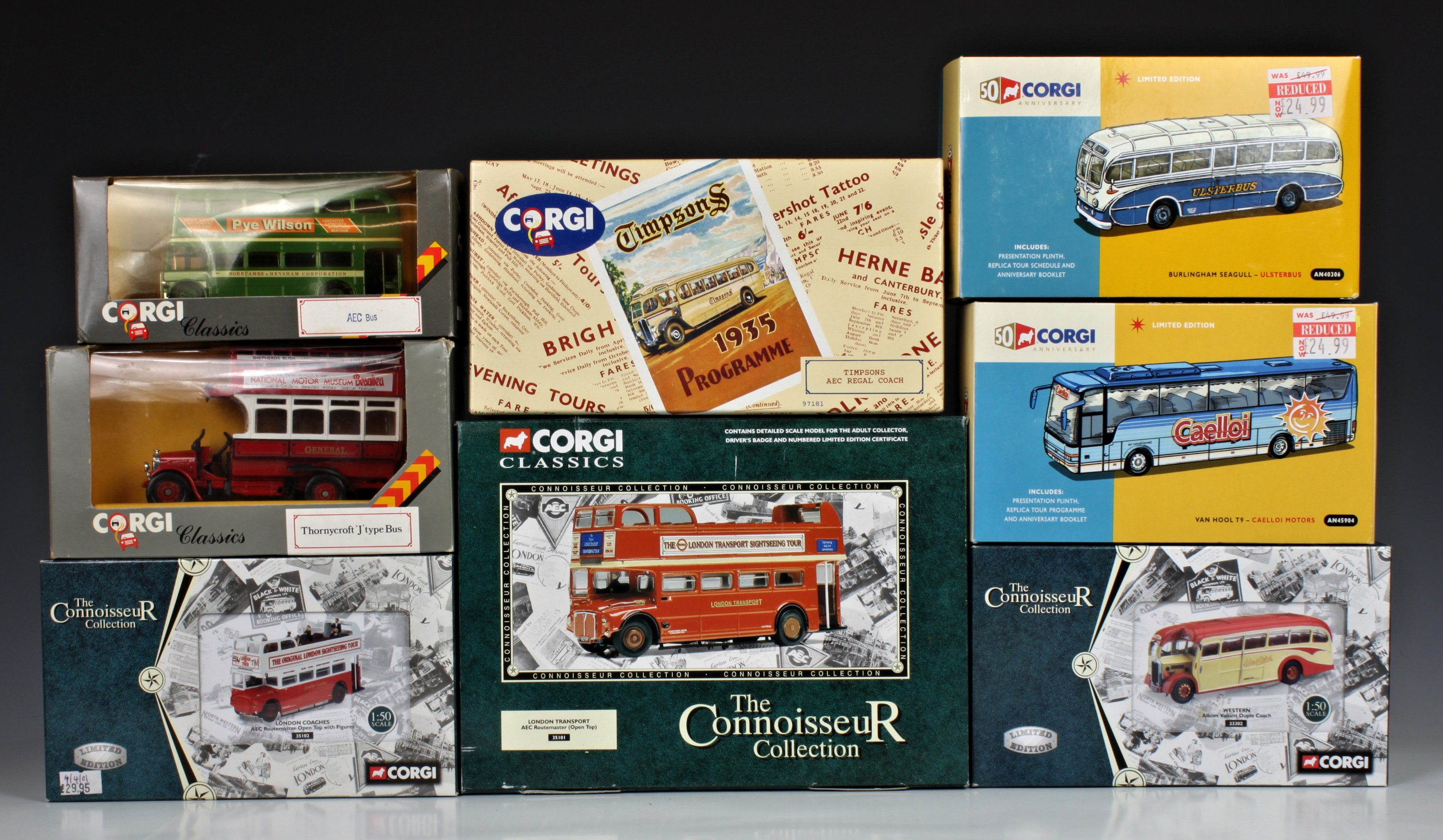 Corgi - A large collection of boxed diecast buses - vehicles and boxed sets (26), compising of 60