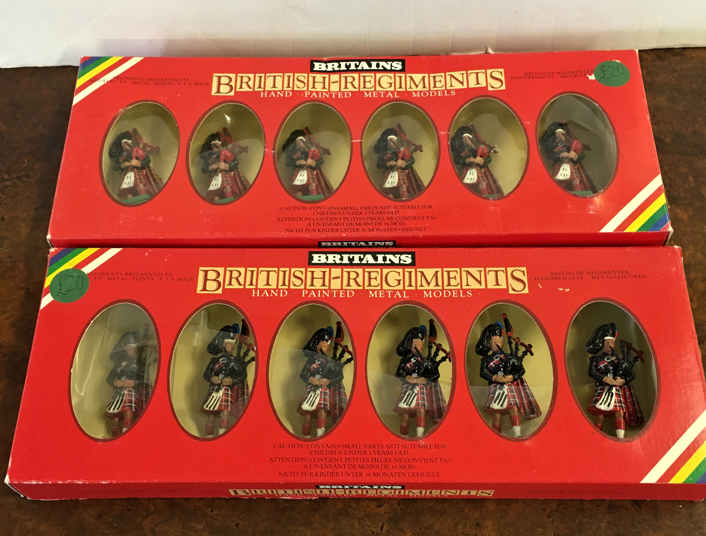 Two boxed Britains lead soldier sets - British-Regiments Scots Guard Pipers (7241), and six Gordon
