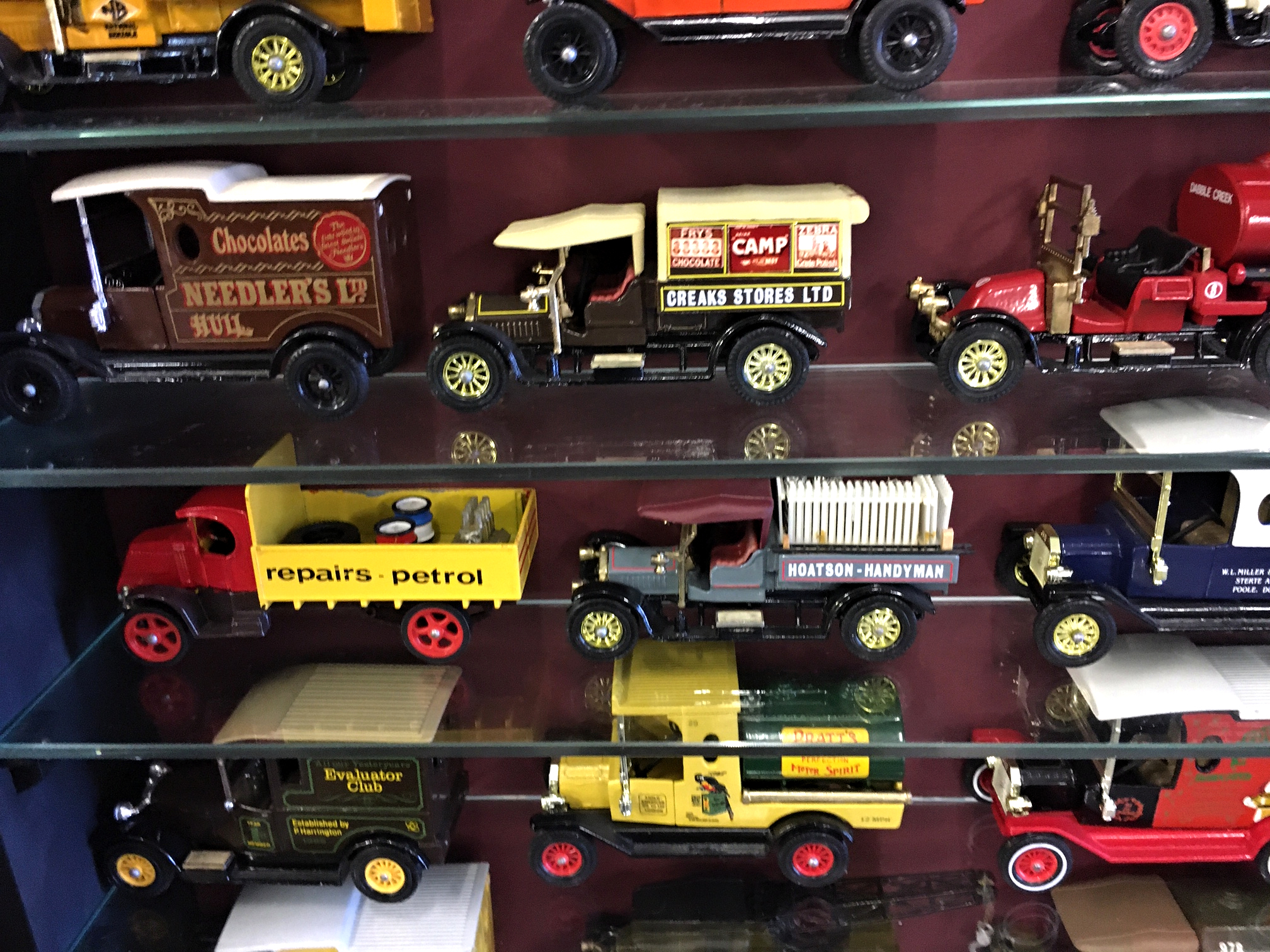 Diecast cars - A large collection of Matchbox of Yesteryear and Lledo vehicles, some Code 3, and - Image 5 of 11