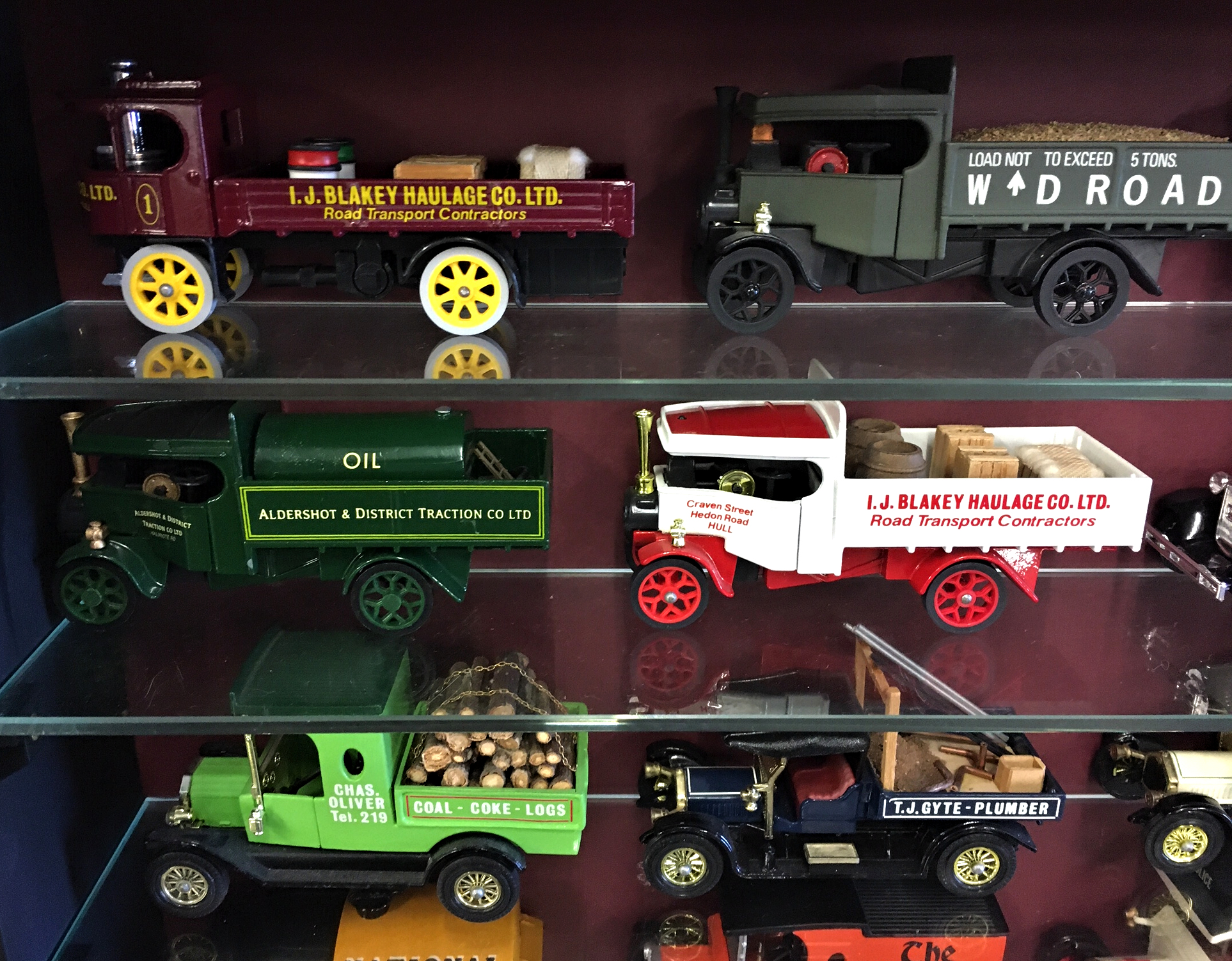Diecast cars - A large collection of Matchbox of Yesteryear and Lledo vehicles, some Code 3, and - Image 4 of 11