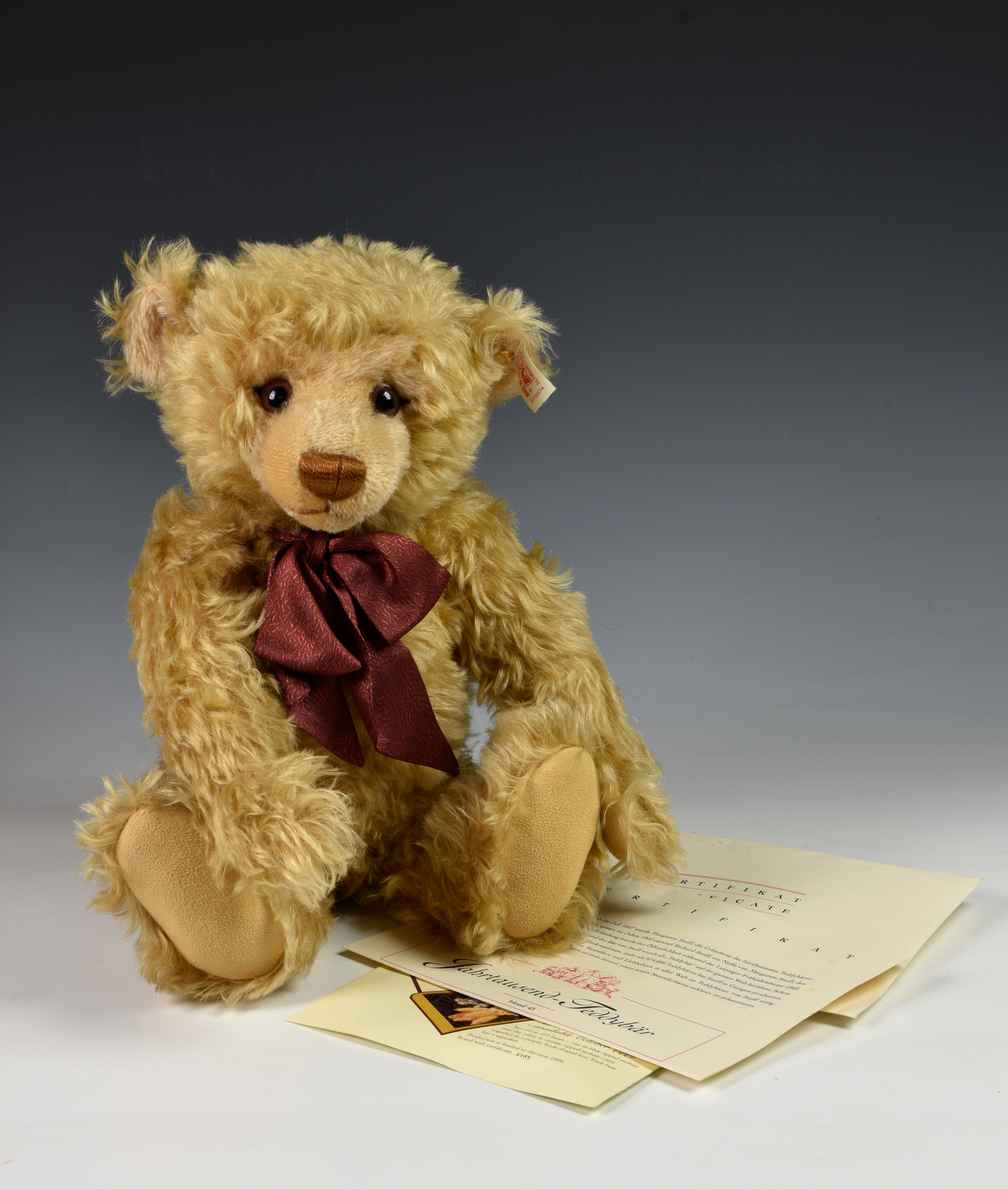 A Steiff growling Teddy Bear - Modern replica year 2000 bear, limited edition number 3488, fully