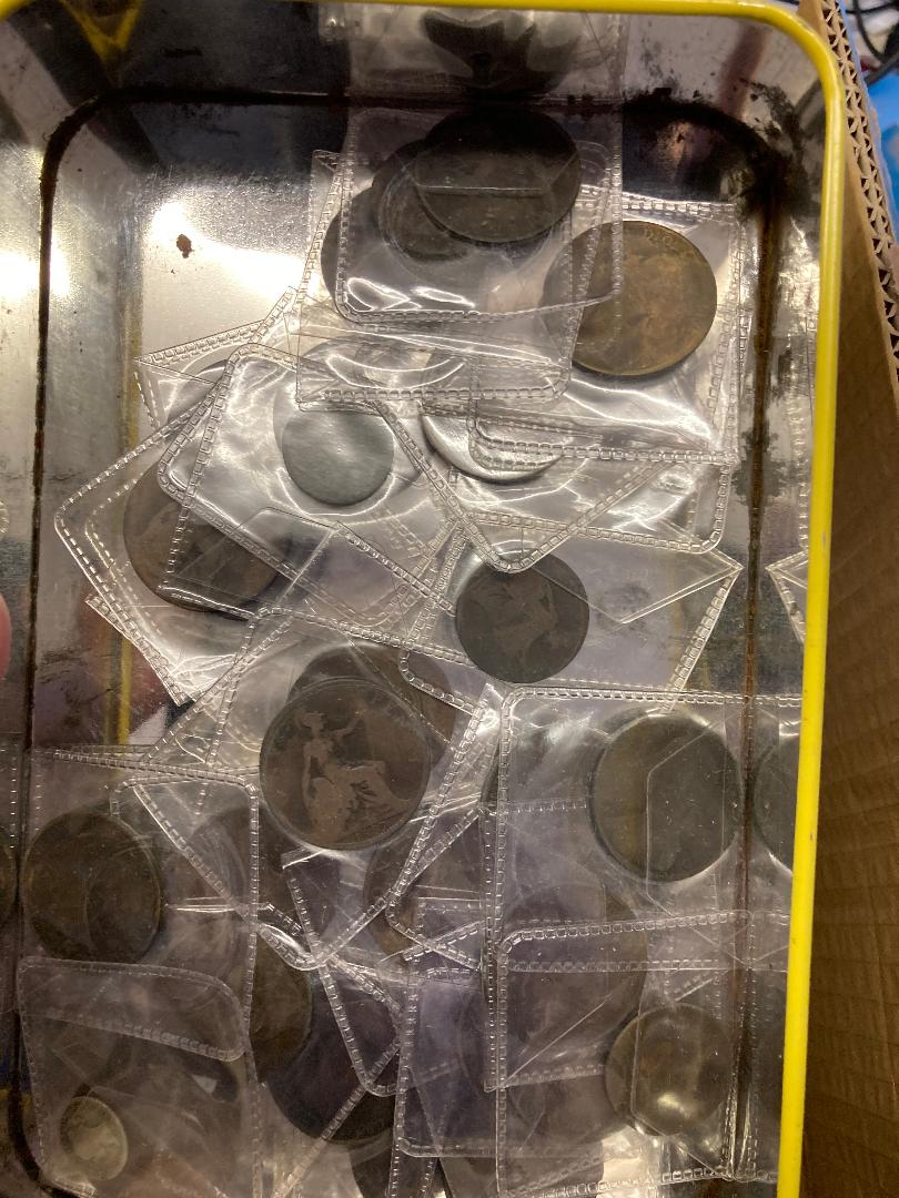 COINS : Accumulation of old coins including old pennies, mixed foreign coins, - Image 2 of 3