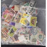 STAMPS THAILAND Unsorted lot of off paper (100's)