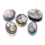 A GROUP OF FIVE ENGLISH ENAMEL 'TREATY OF AMIENS' PATCH BOXES, CIRCA 1802