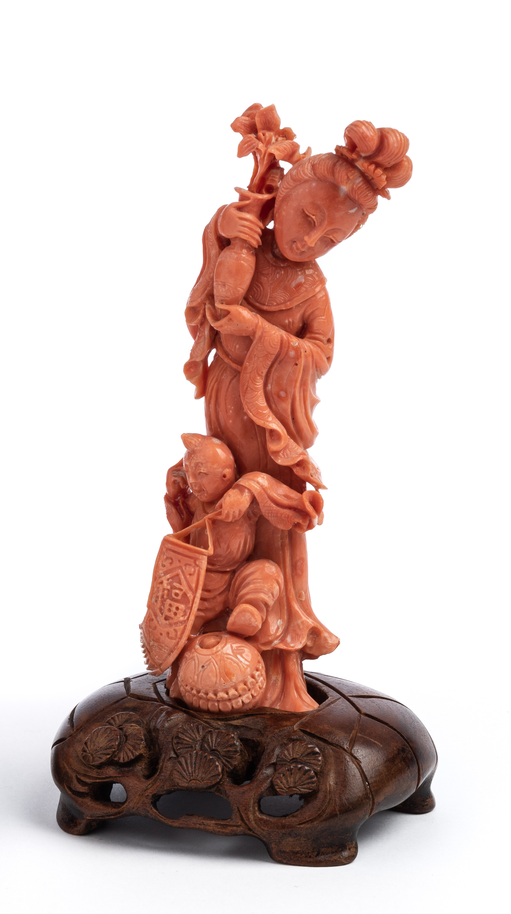 ˜A CHINESE CORAL GROUP OF A MAIDEN AND YOUNG BOY, 20TH CENTURY