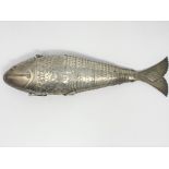 A SILVER ARTICULATED FISH, INDIA, 20TH CENTURY