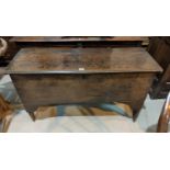 A 17th / early 18th century 6 plank blanket box with hinged lid, width 118cm