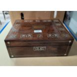 A Victorian rosewood jewellery box with mother-of-pearl inlay, 30 cm