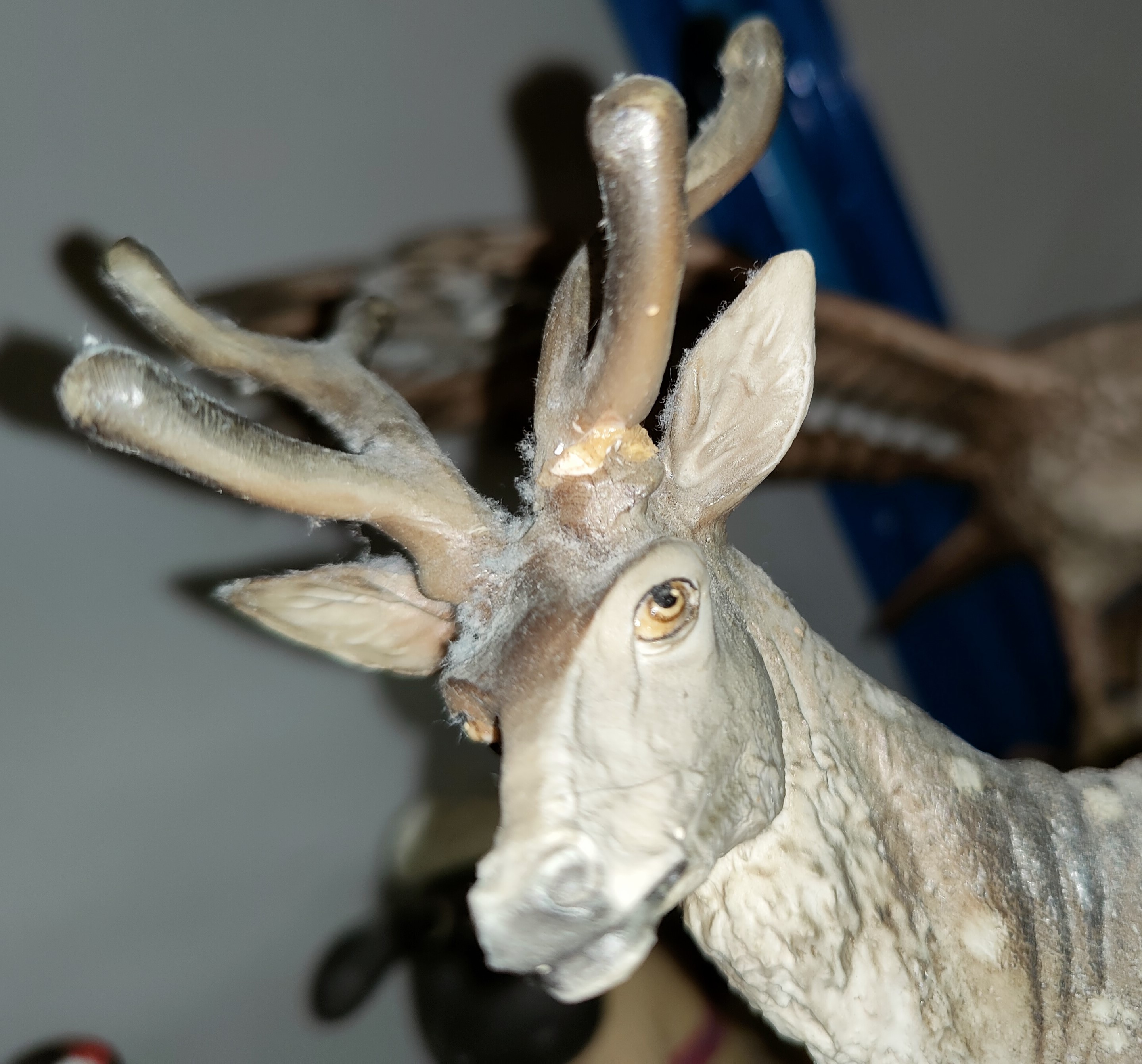 A resin deer and eagle; a selection of bisque animals and birds - Image 3 of 4