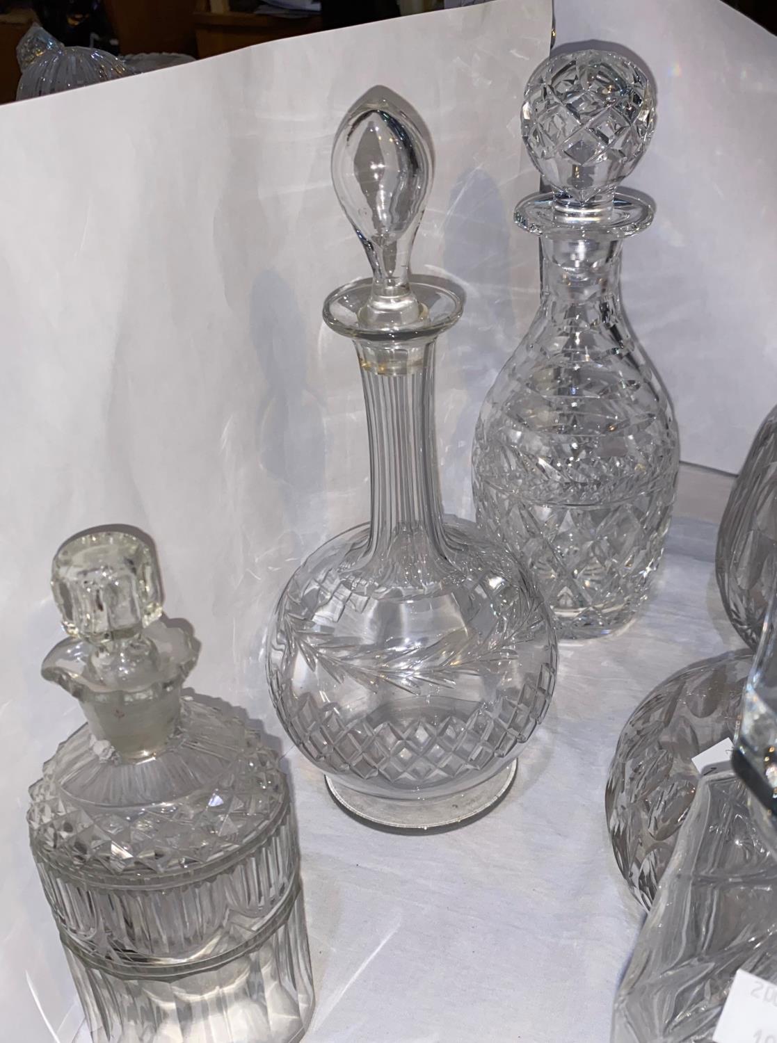 A selection of 6 cut glass decanters - Image 3 of 3